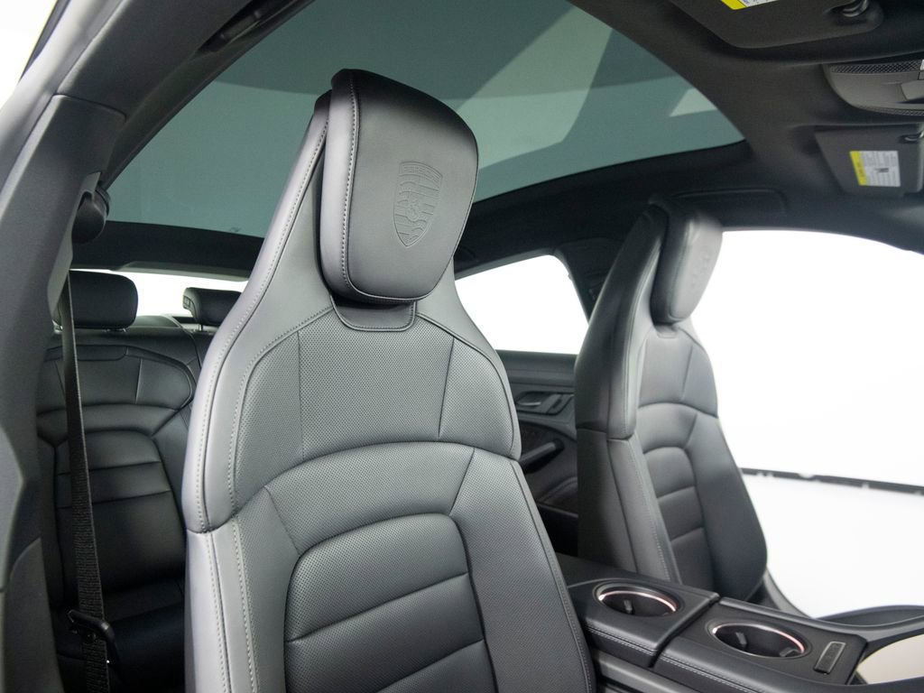 New 2026 Porsche Taycan AWD/4WD image 35