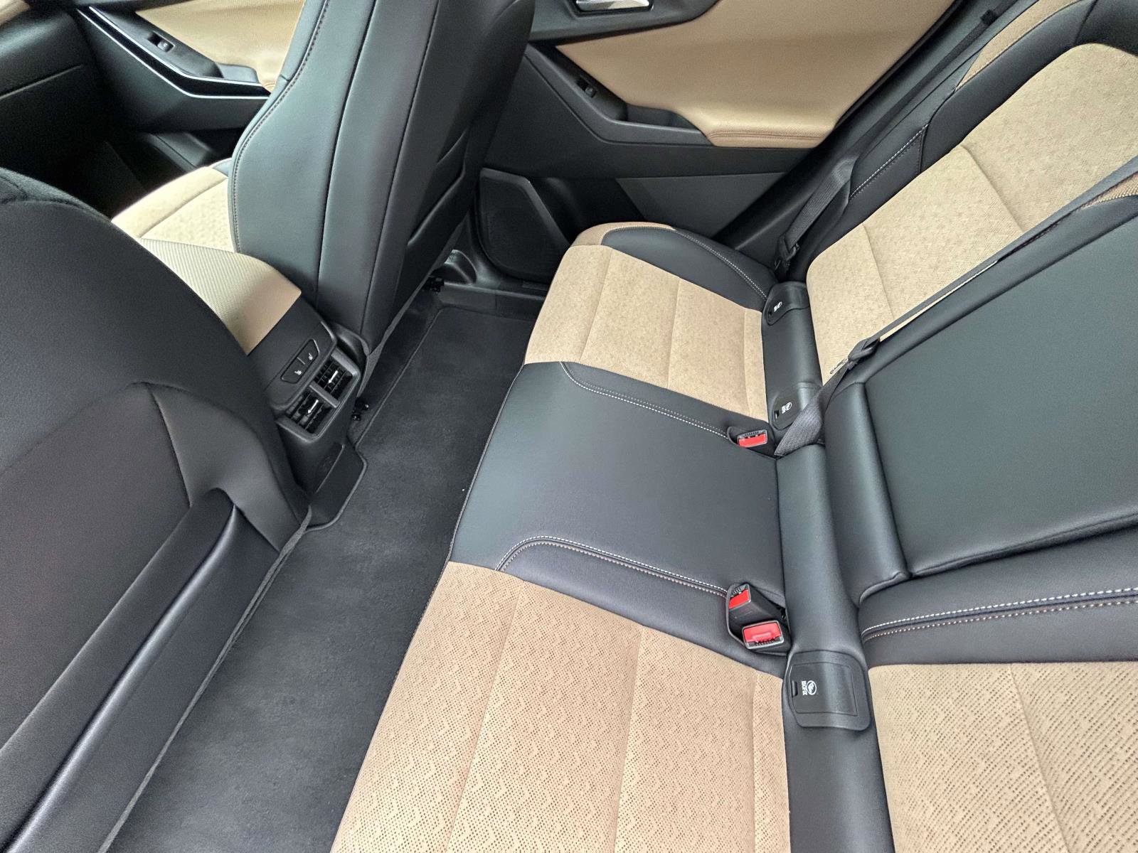 Used 2026 Chevrolet Equinox ACTIV w/ Convenience Package III FWD image 10