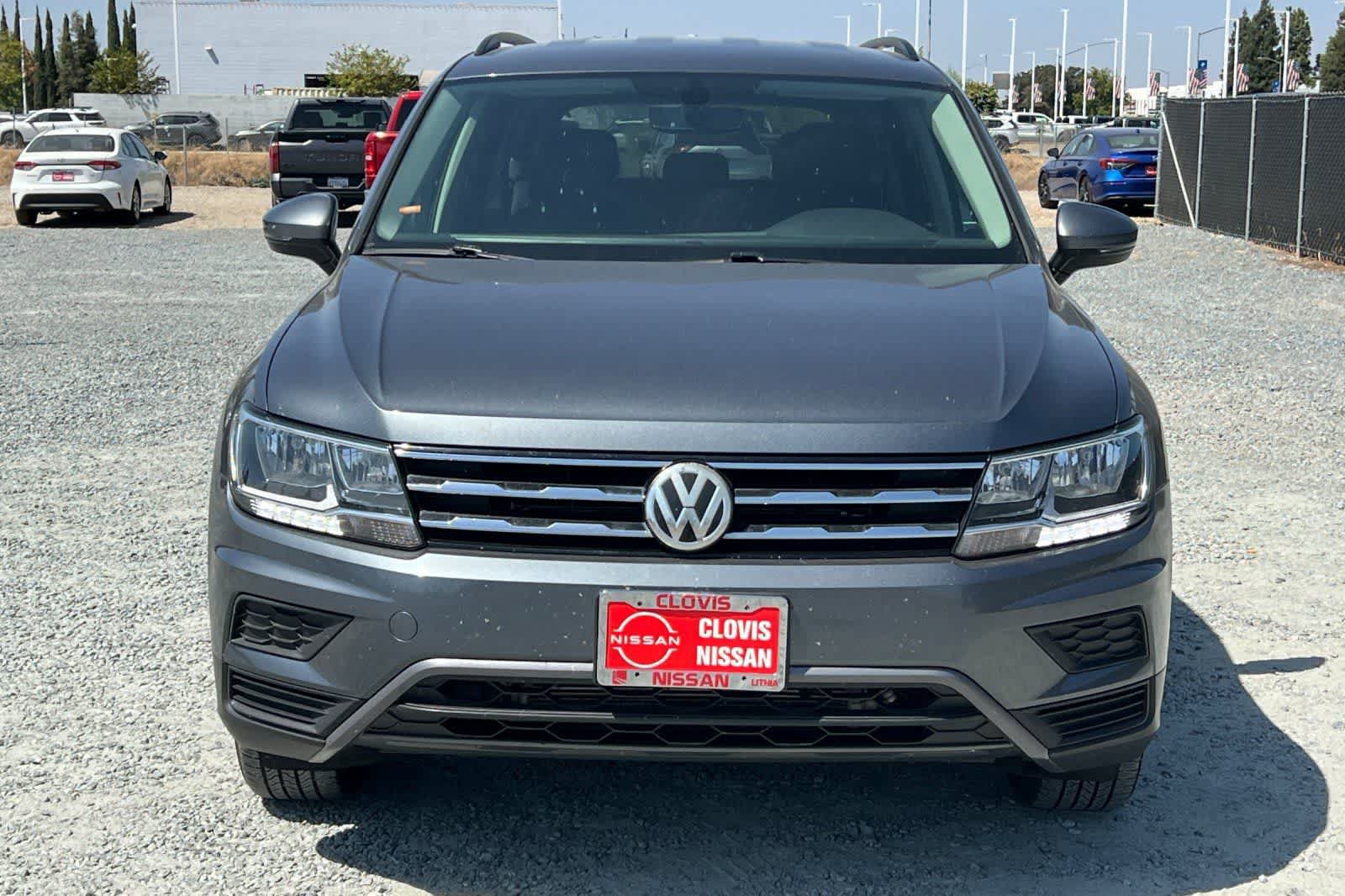 Used 2020 Volkswagen Tiguan SE AWD/4WD image 11