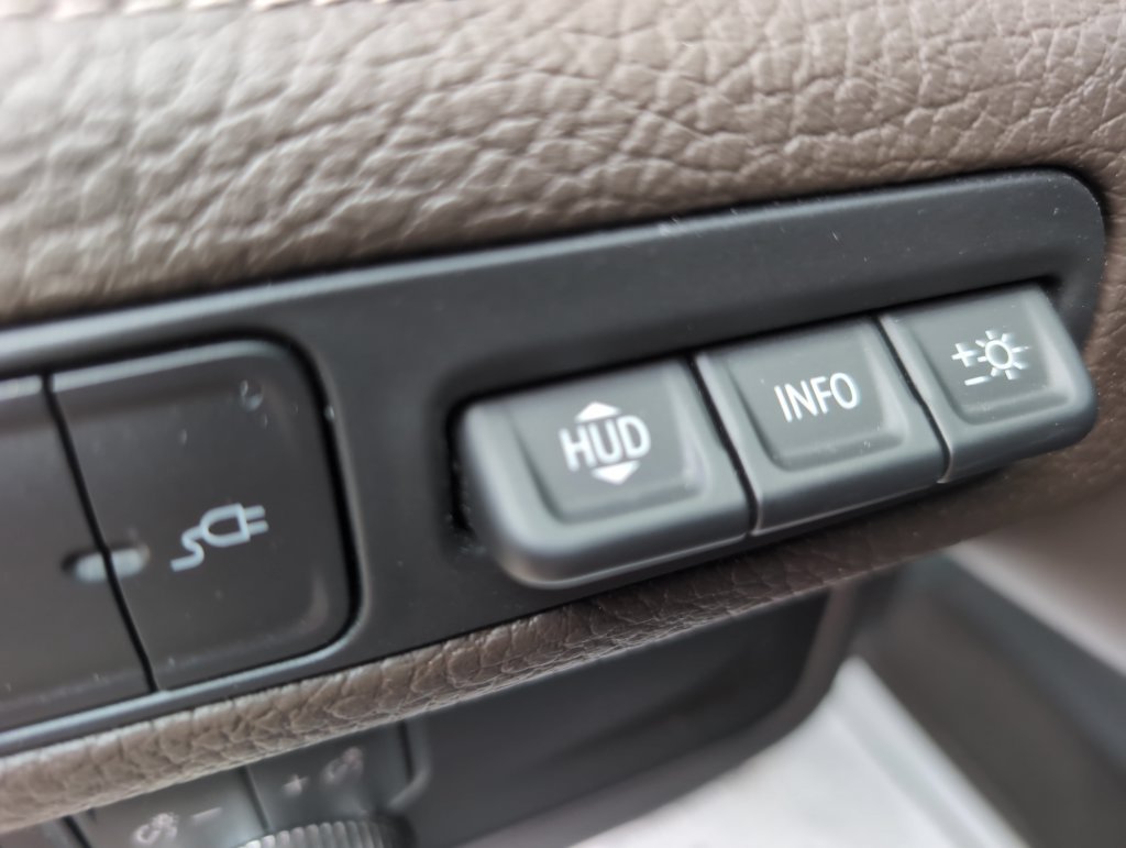 Used 2021 GMC Yukon Denali AWD/4WD image 23