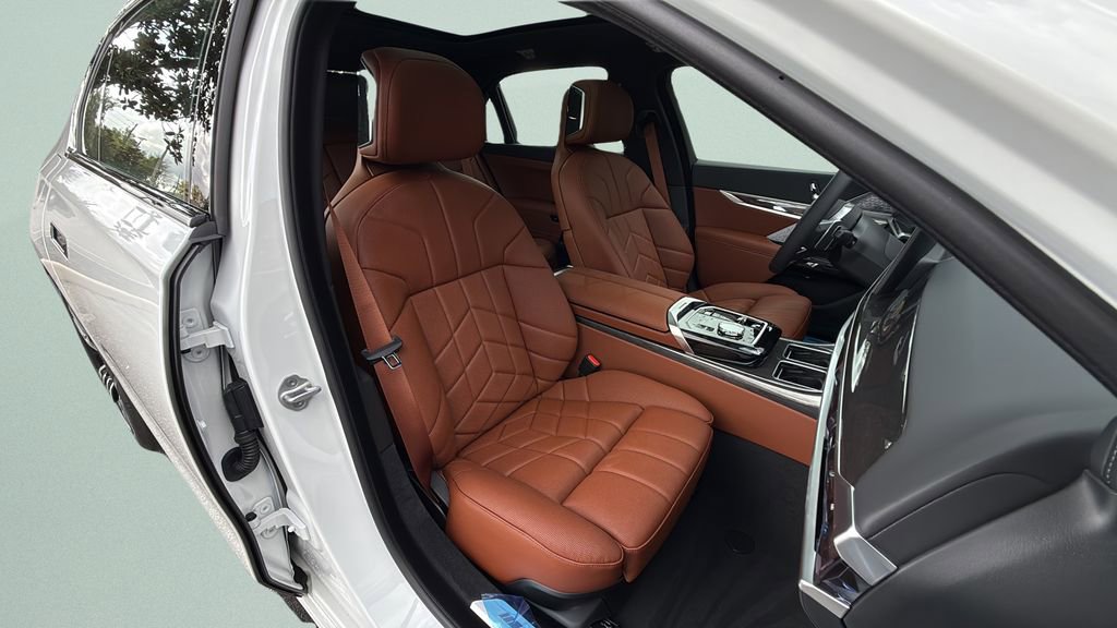 New 2026 BMW 760i xDrive w/ Executive Package image 19