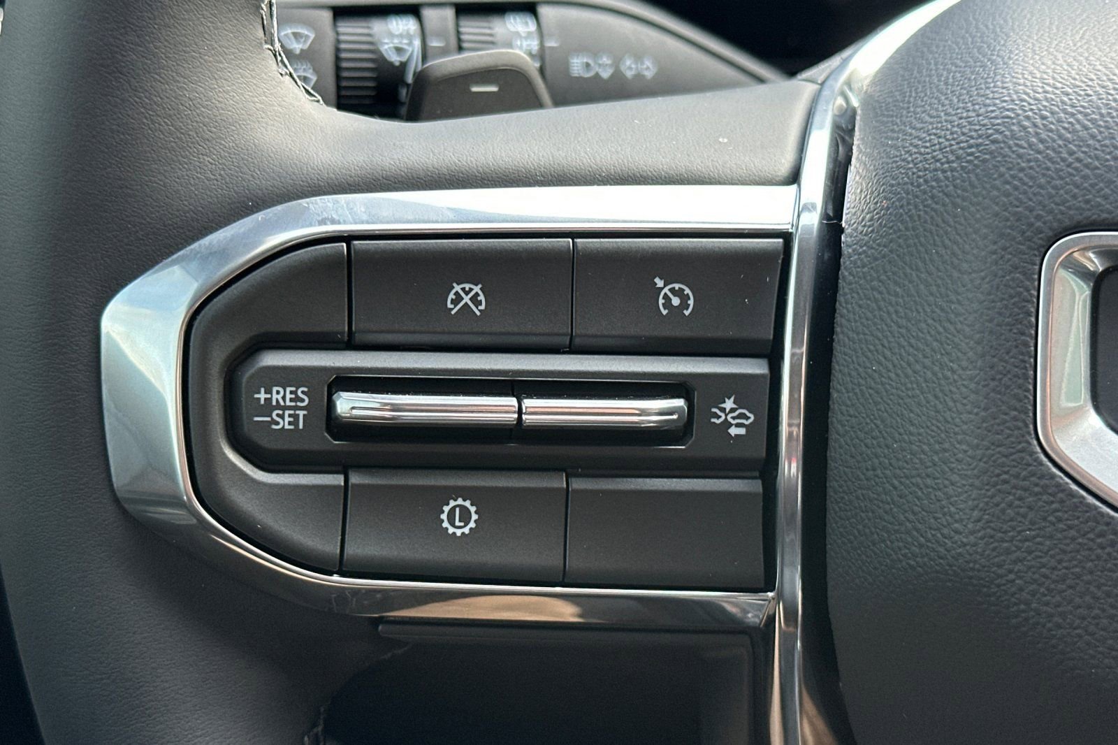 New 2026 GMC Terrain Denali w/ LPO, Floor Liner Package image 27