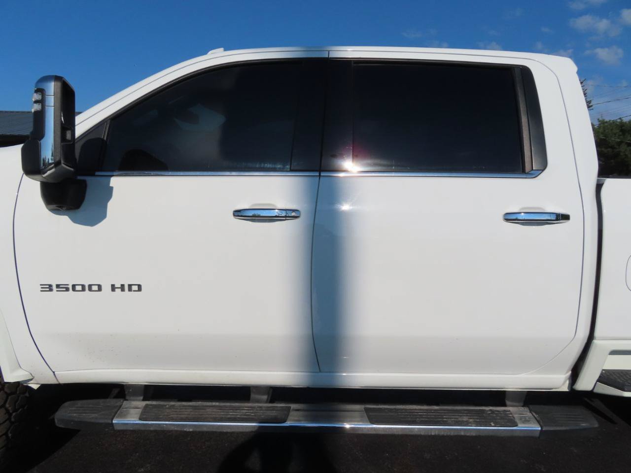 Used 2022 Chevrolet Silverado 3500 High Country w/ Safety Package II AWD/4WD image 13
