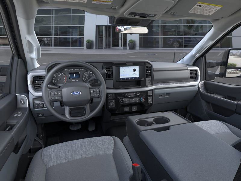 New 2025 Ford F350 XLT image 10