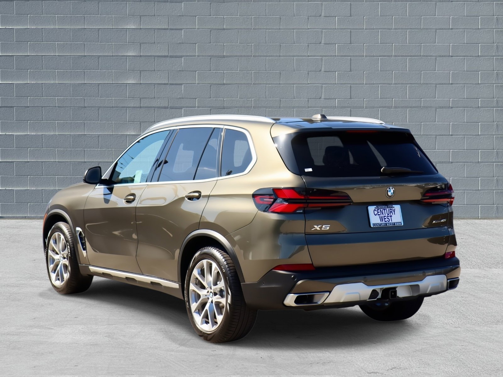 Used 2025 BMW X5 xDrive40i w/ Premium Package image 7
