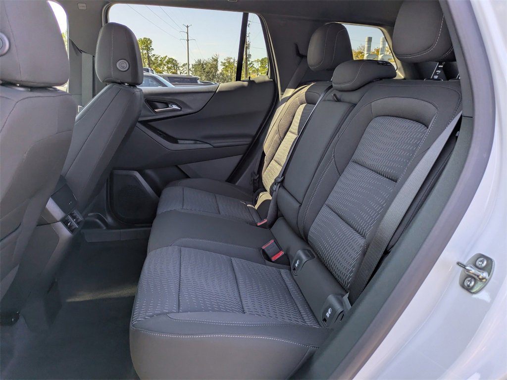 New 2026 Chevrolet Equinox LT image 13