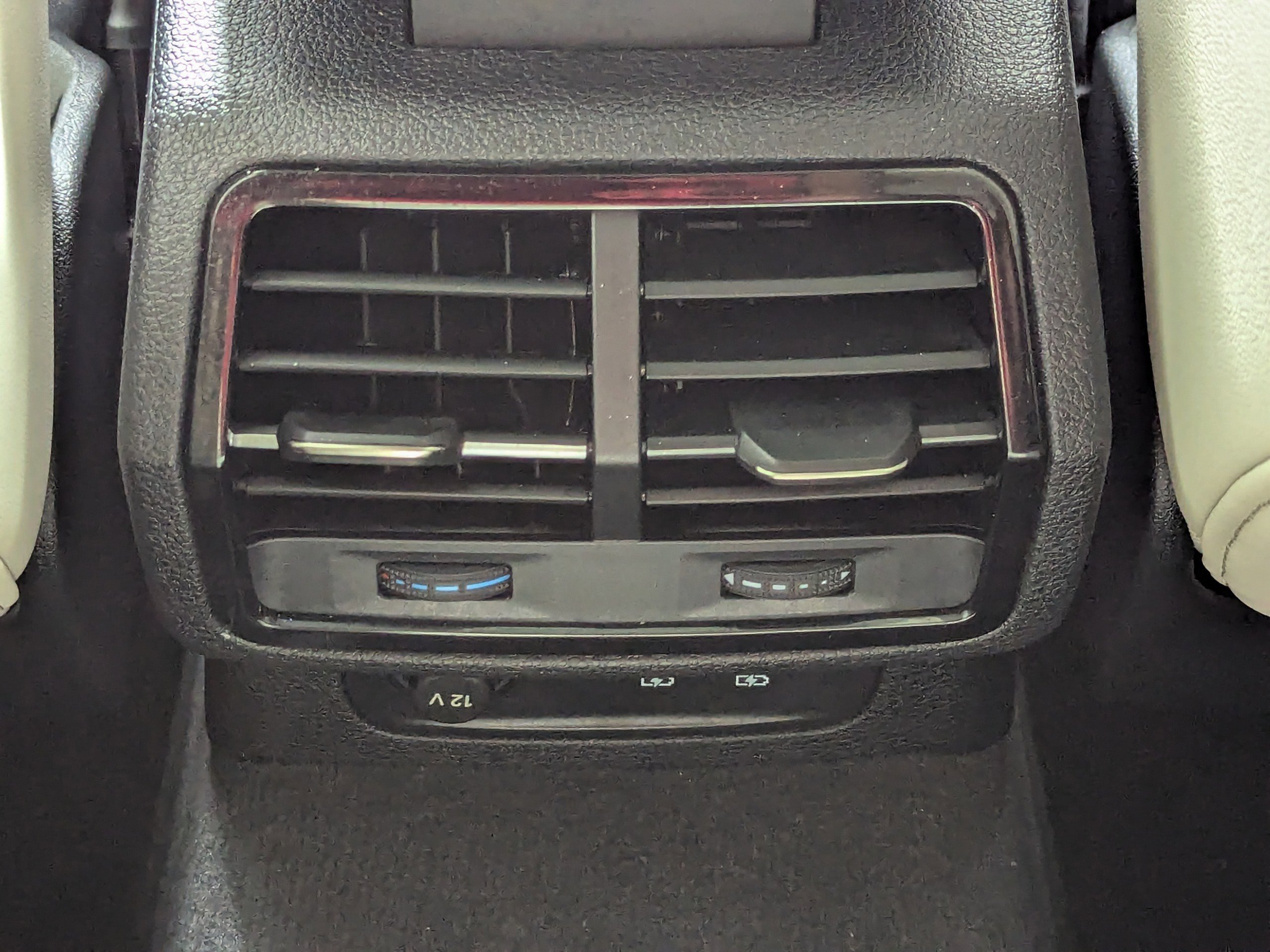 Certified 2024 Audi Q3 2.0T Premium Plus w/ Premium Plus Package image 23