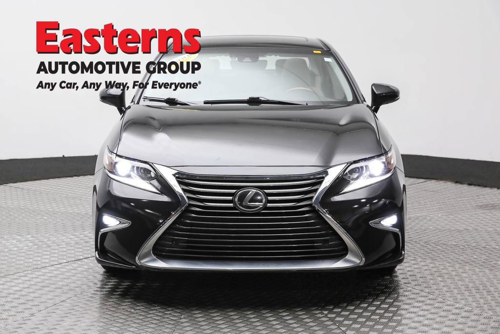 Used 2018 Lexus ES 350 w/ Luxury Package w/Wood Trim FWD image 2