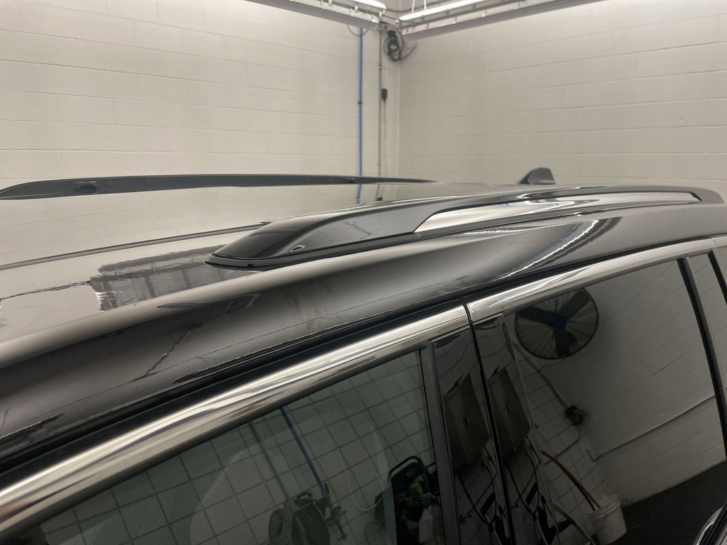 Used 2023 Jeep Grand Cherokee Overland w/ Advanced Protech Group III image 30