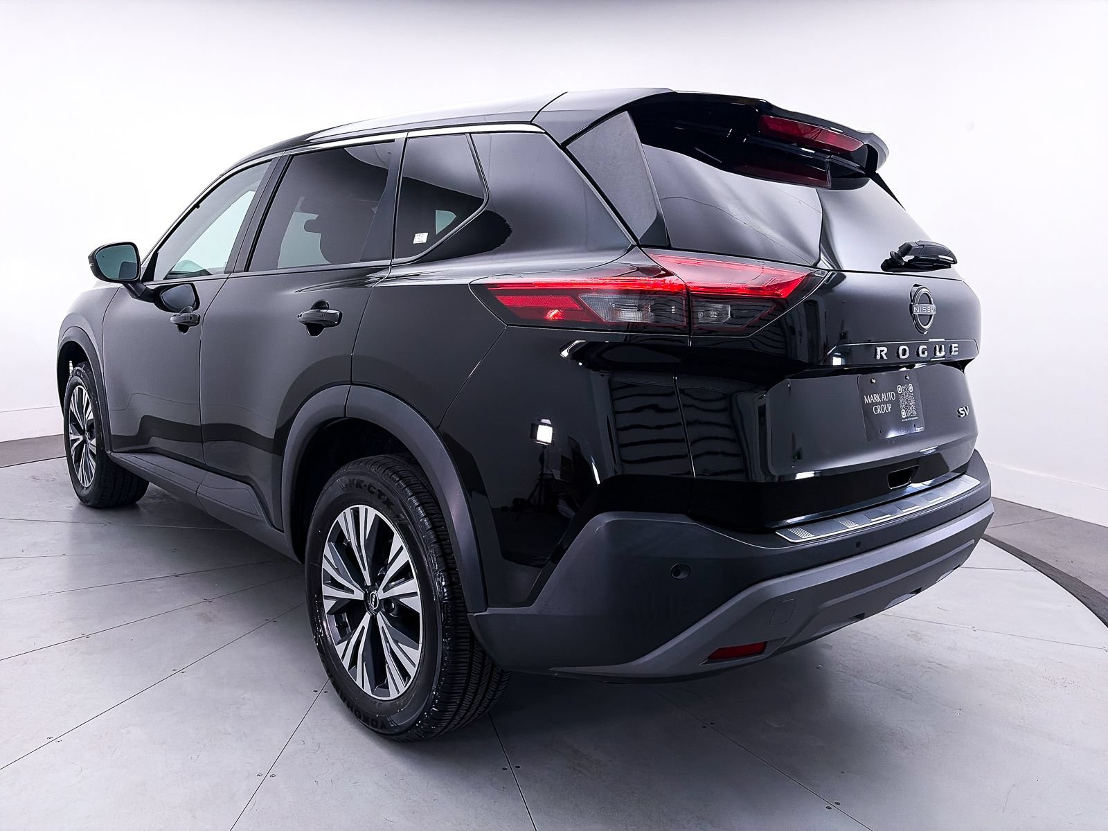 Used 2022 Nissan Rogue SV FWD image 13