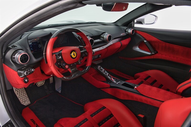 Used 2023 Ferrari 812 GTS RWD image 24
