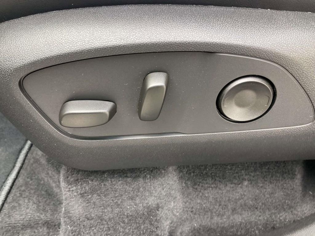 New 2026 GMC Acadia Elevation w/ Black Edition image 18