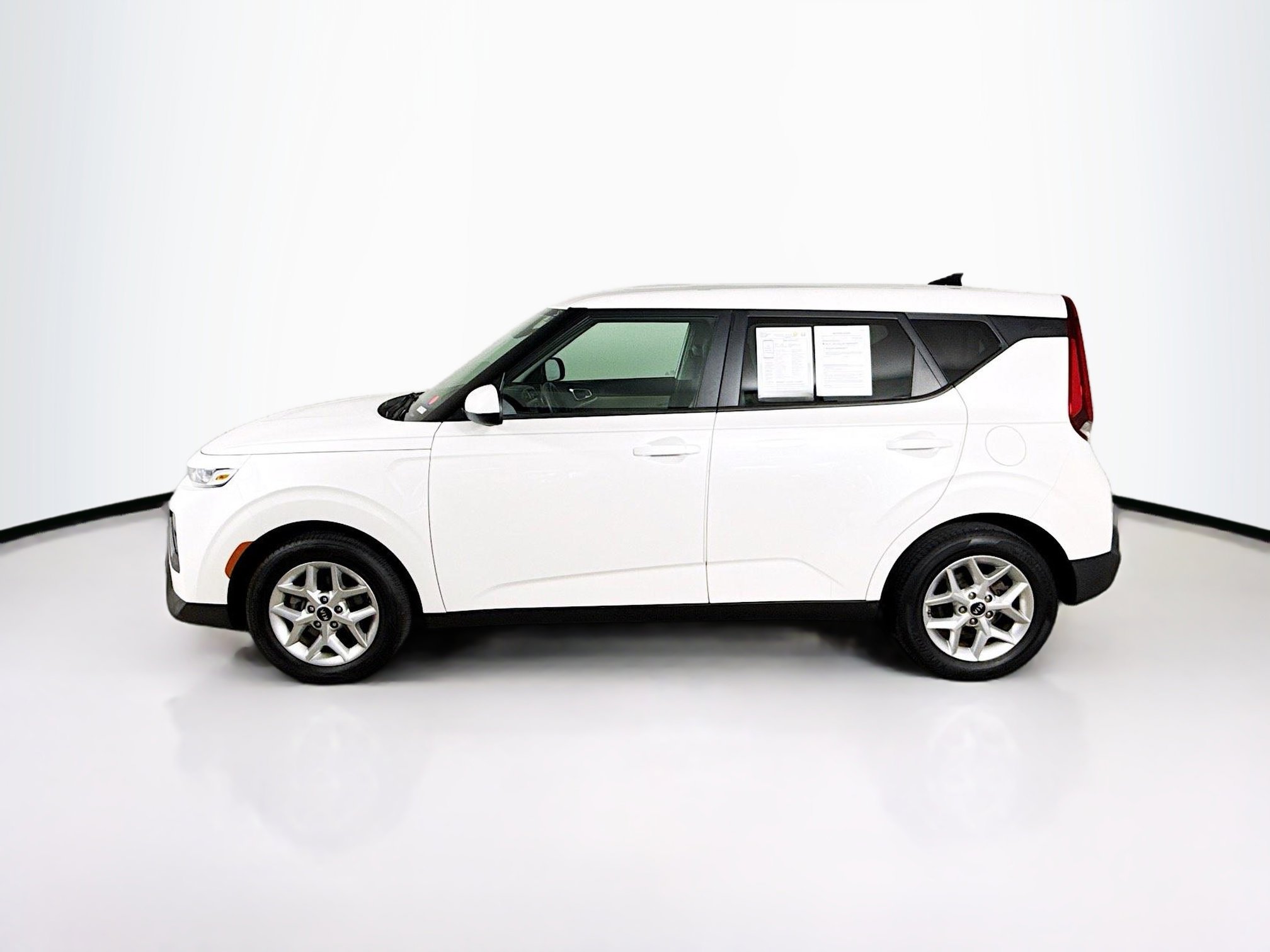 Used 2020 Kia Soul S image 7