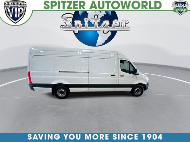 Used 2025 Mercedes-Benz Sprinter 2500 image 10