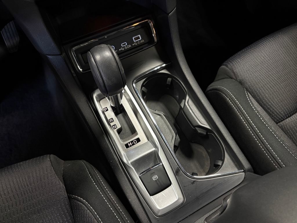 Used 2024 Subaru Ascent Premium w/ Convenience Package image 29