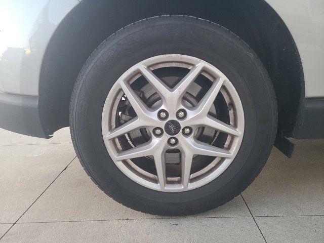 Used 2024 Ford Edge SEL image 10