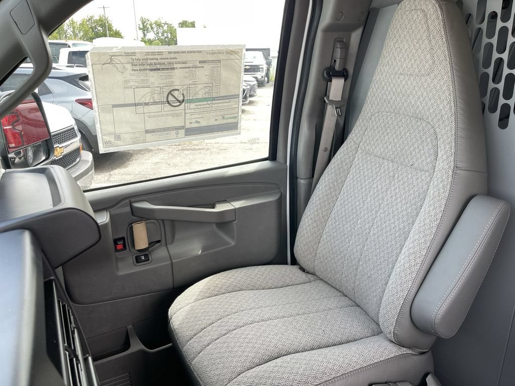 New 2025 Chevrolet Express 2500 w/ Driver Convenience Package RWD image 17