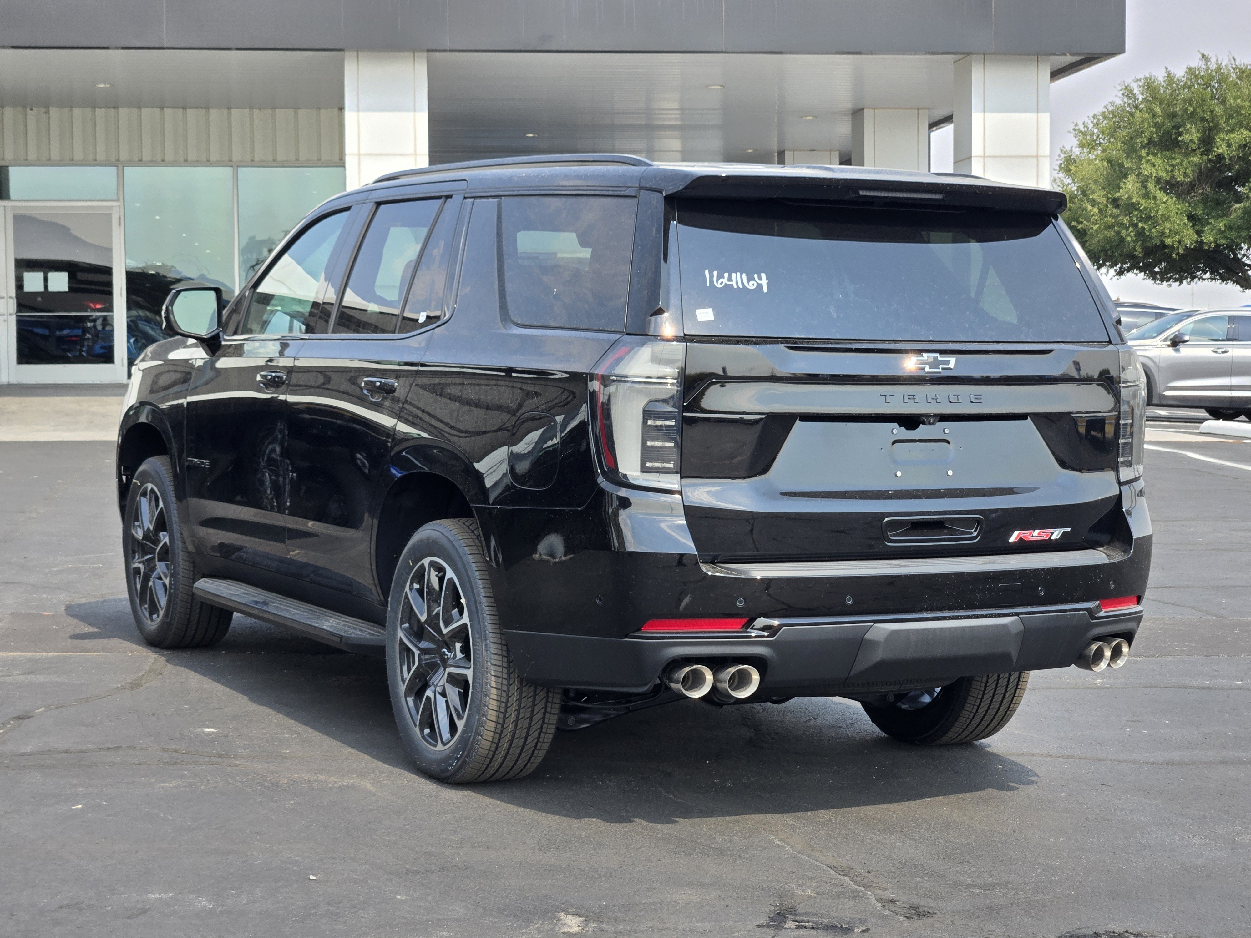 New 2026 Chevrolet Tahoe RST w/ RST Capability Package AWD/4WD image 3