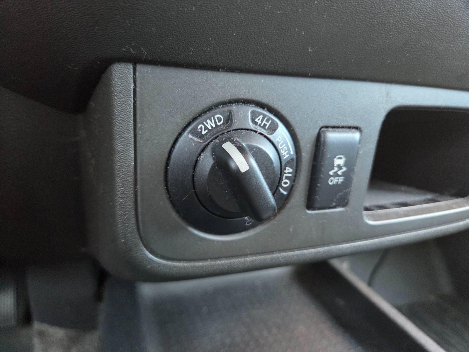 Used 2013 Nissan Xterra S AWD/4WD image 17
