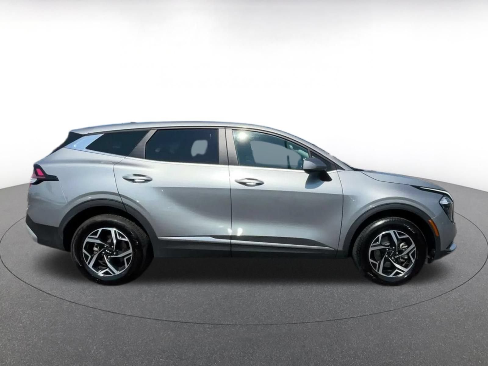 Used 2023 Kia Sportage LX AWD/4WD image 15