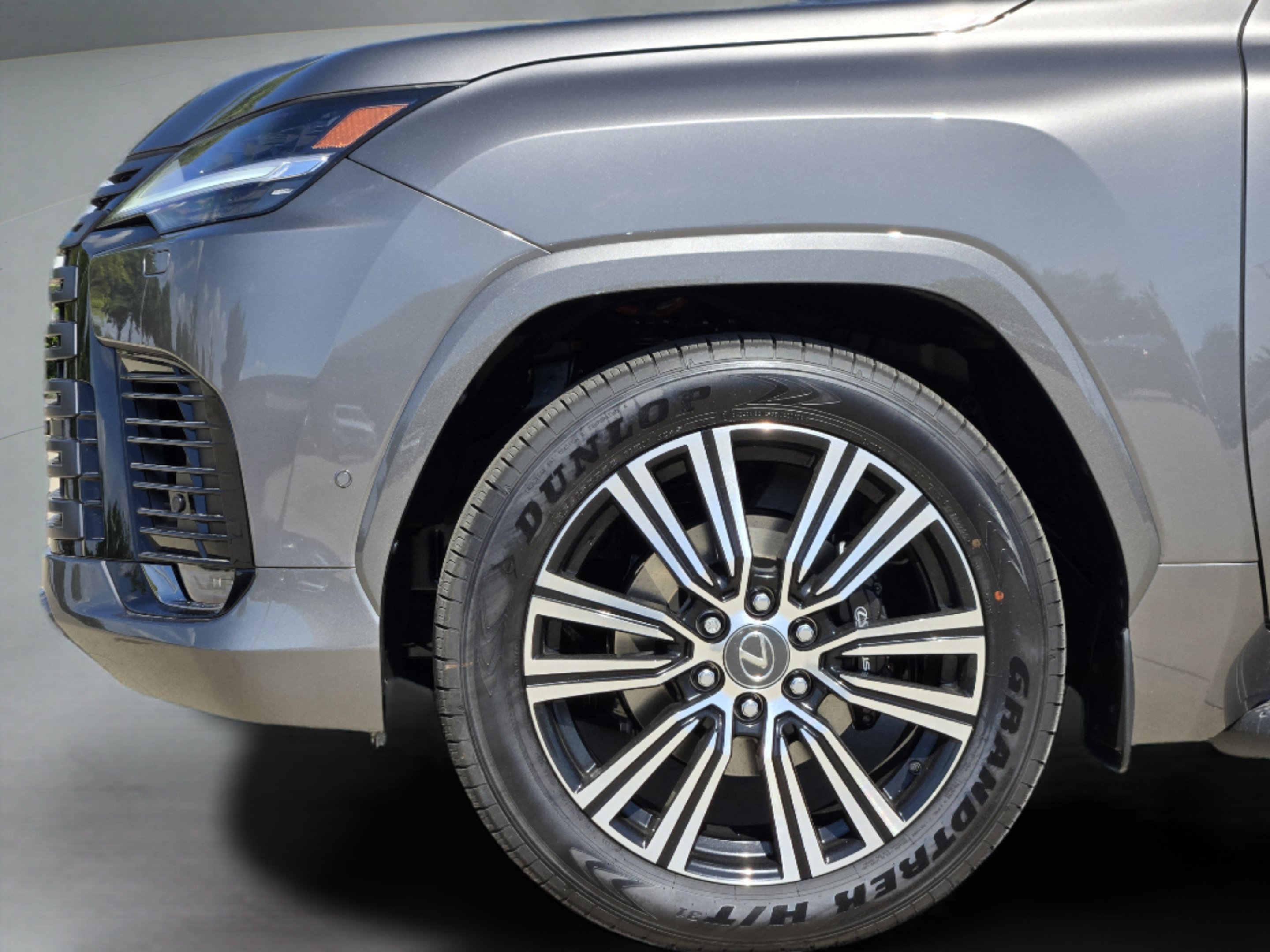 New 2026 Lexus LX 700h Luxury w/ Appearance Package AWD/4WD image 7