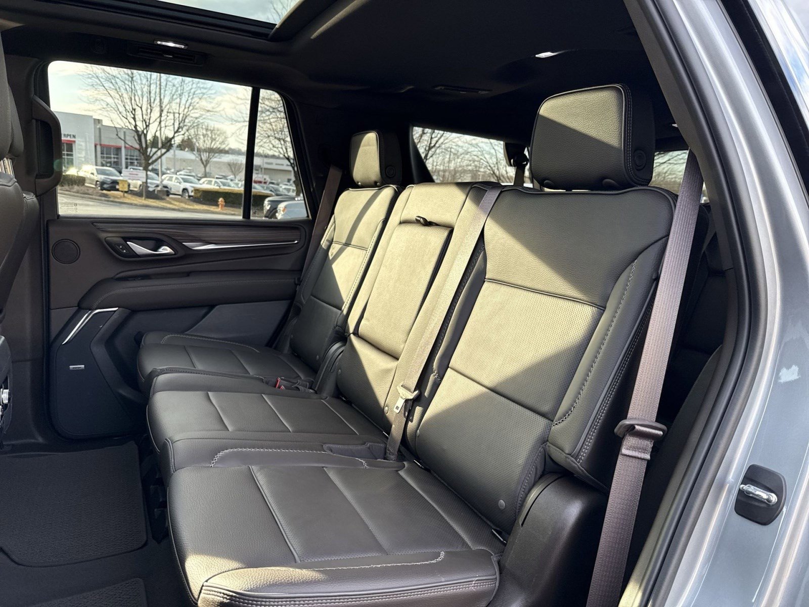 Used 2024 GMC Yukon Denali w/ Max Trailering Package image 24