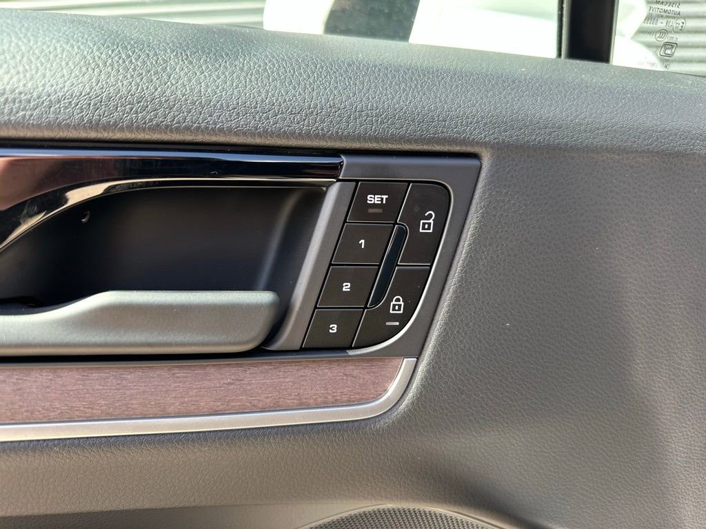 Certified 2026 Porsche Cayenne E-Hybrid image 20