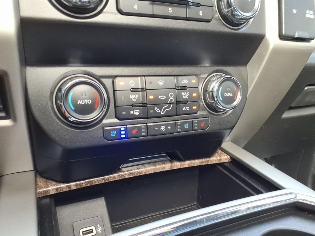 Used 2019 Ford F250 Lariat w/ Lariat Ultimate Package AWD/4WD image 24