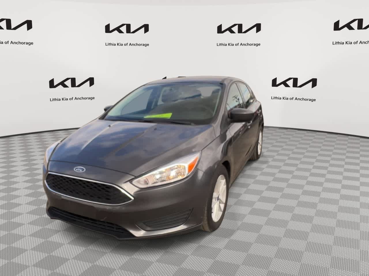 Used 2018 Ford Focus SE FWD image 5