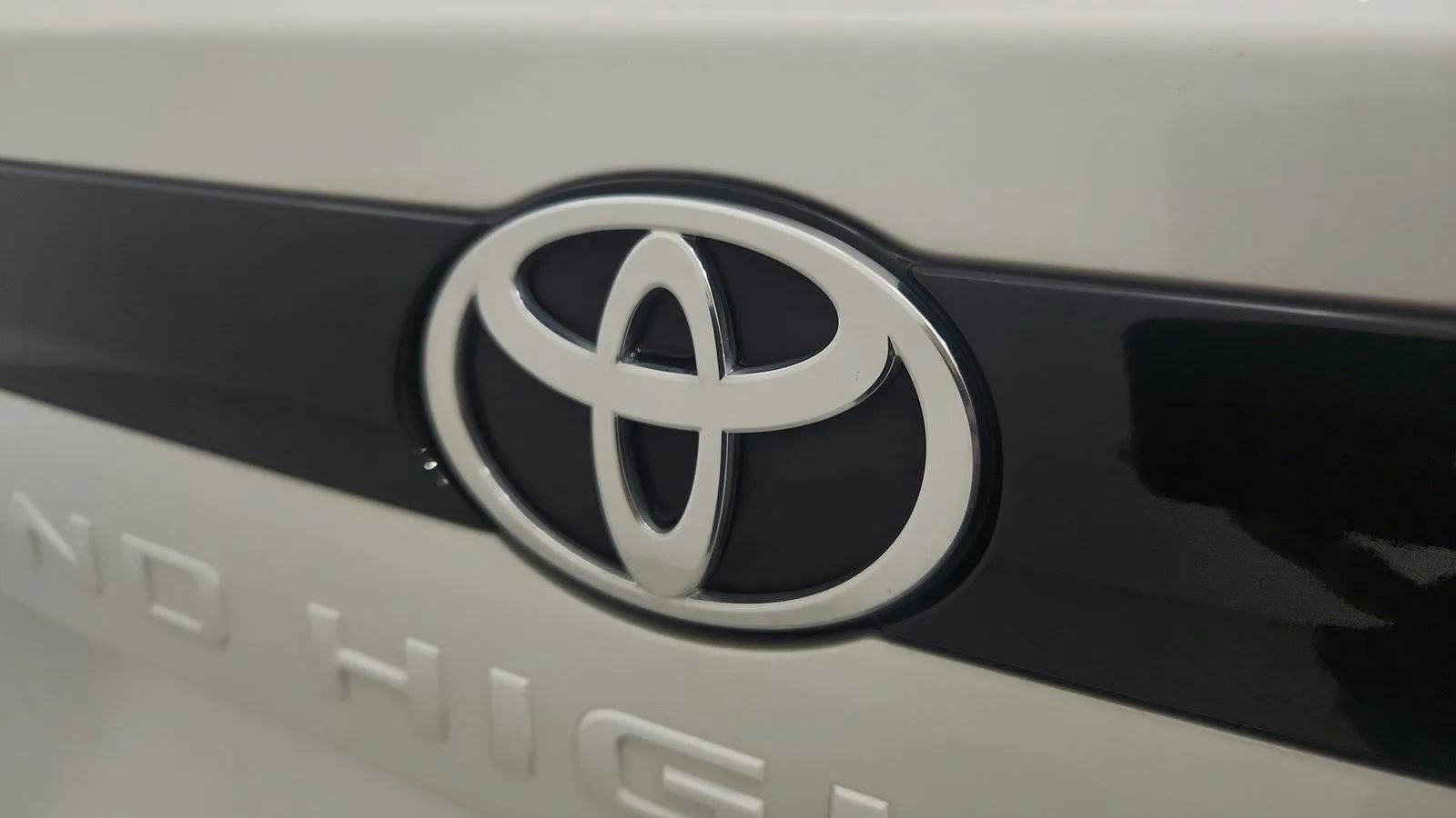 Used 2024 Toyota Grand Highlander AWD Hybrid image 34