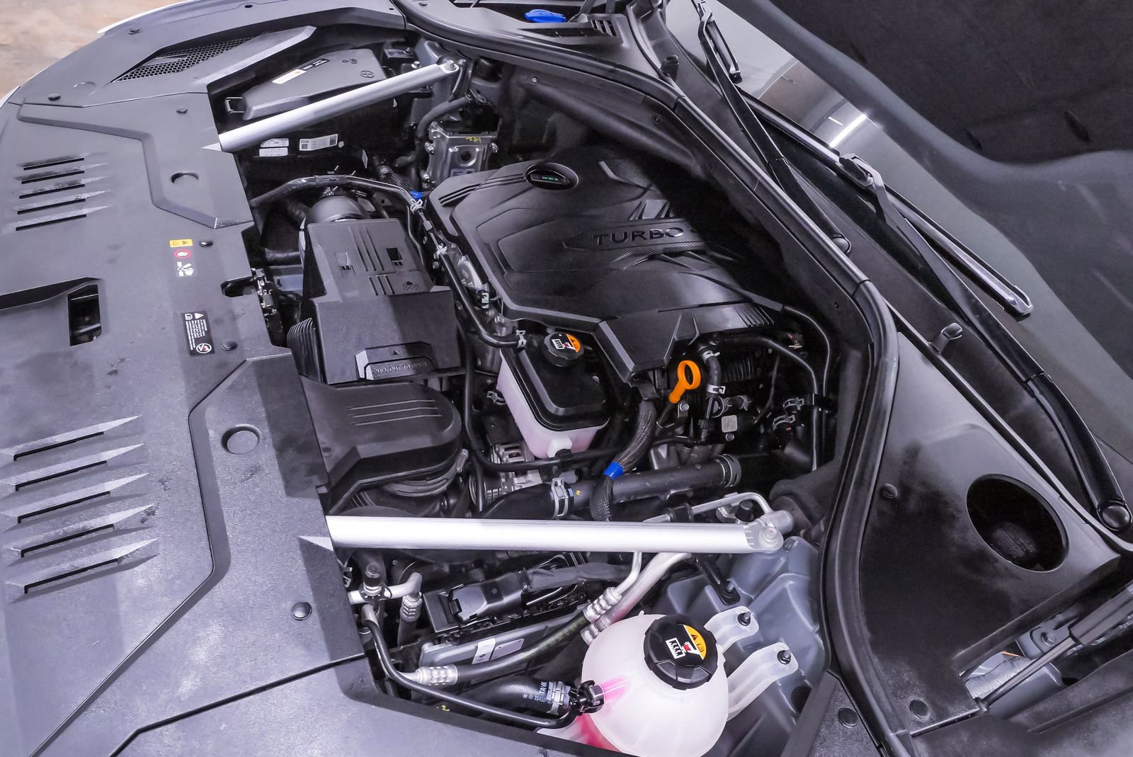 Certified 2023 Genesis GV70 2.5T Advanced w/ Advanced Package image 26