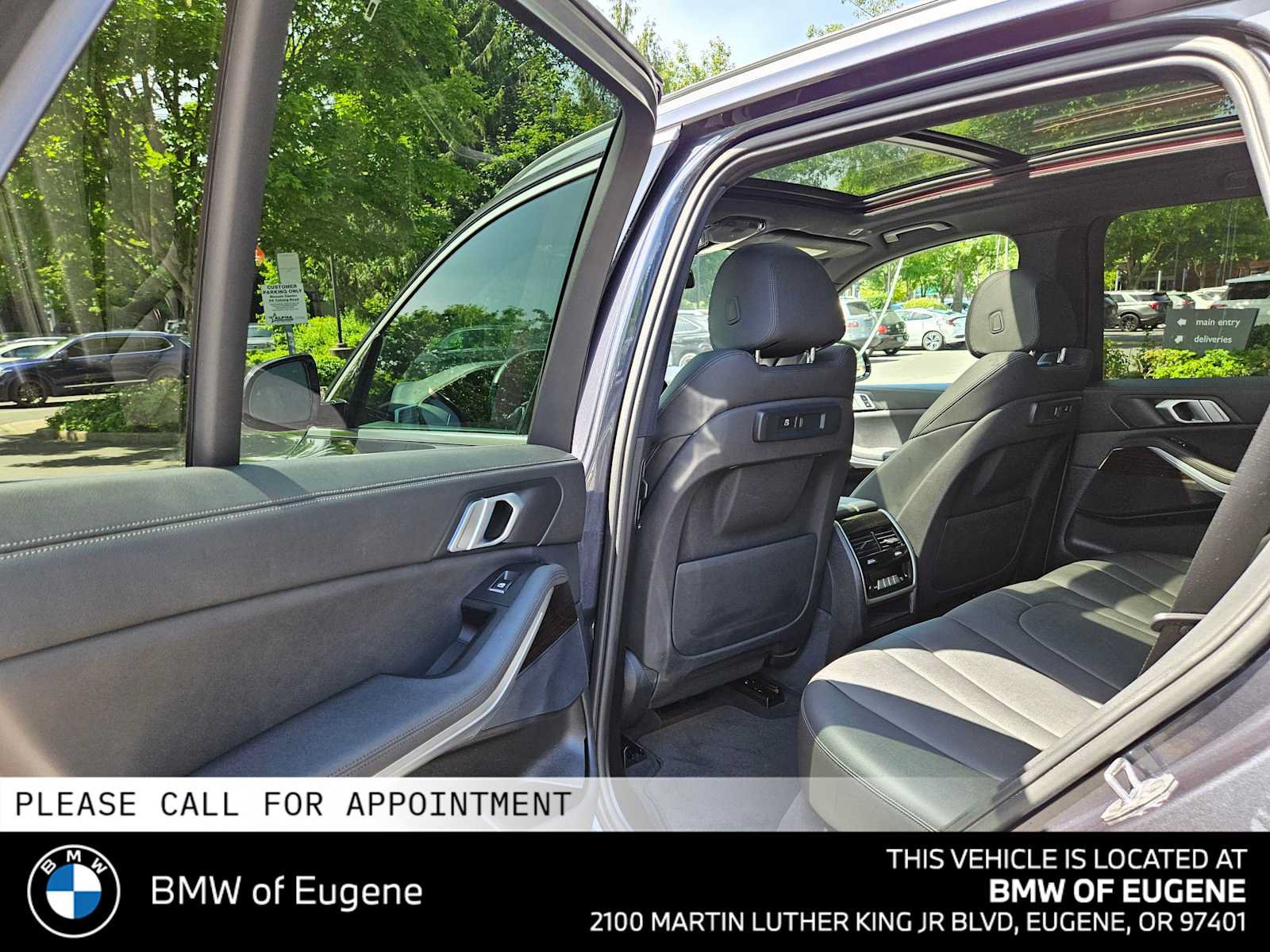Used 2019 BMW X5 xDrive40i w/ Premium Package 2 AWD/4WD image 19