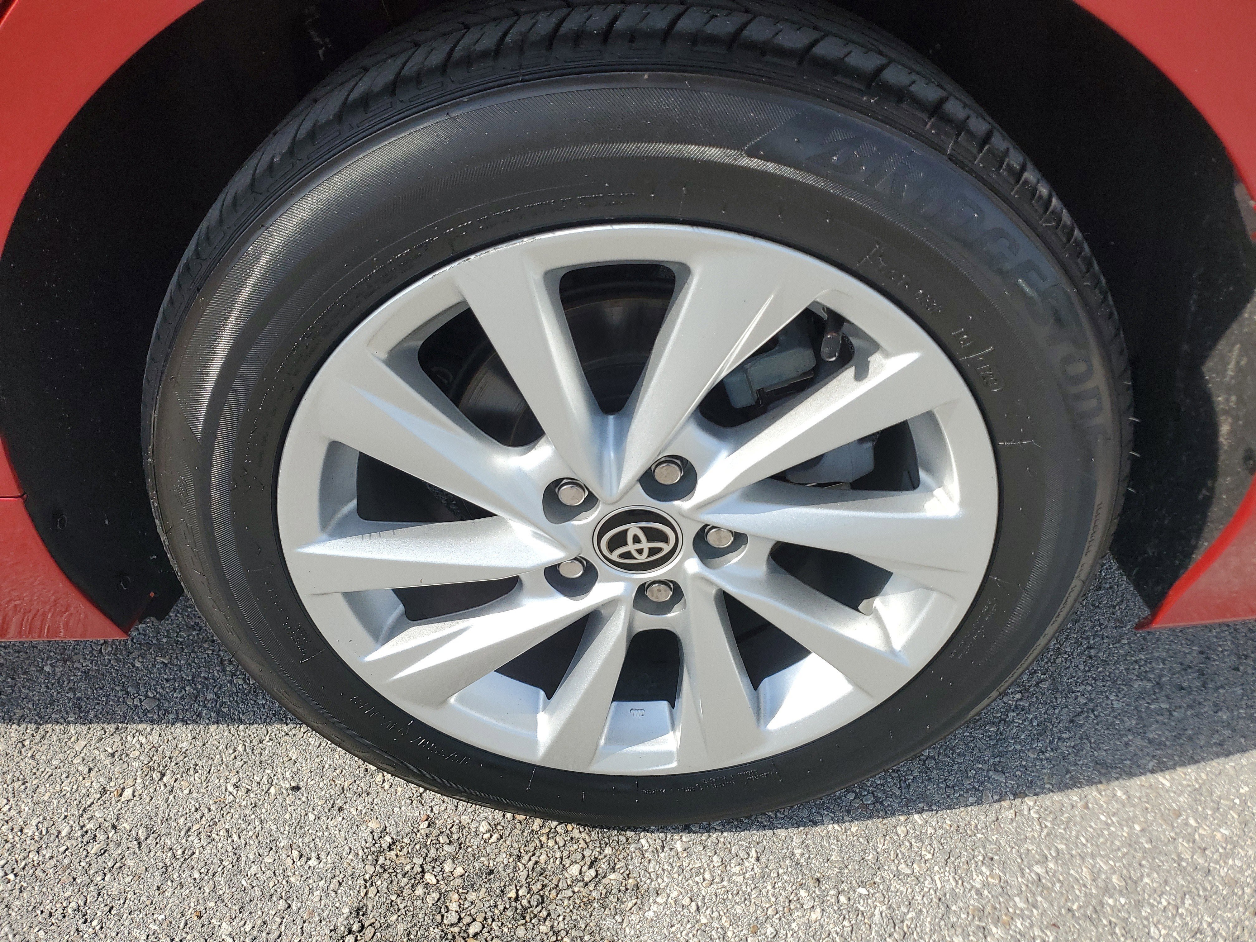 Used 2023 Toyota Camry LE image 28