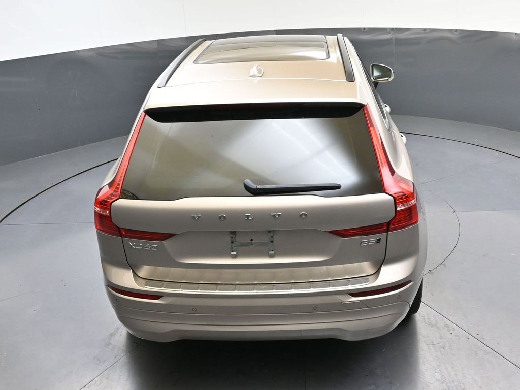 Certified 2023 Volvo XC60 B5 Core image 39