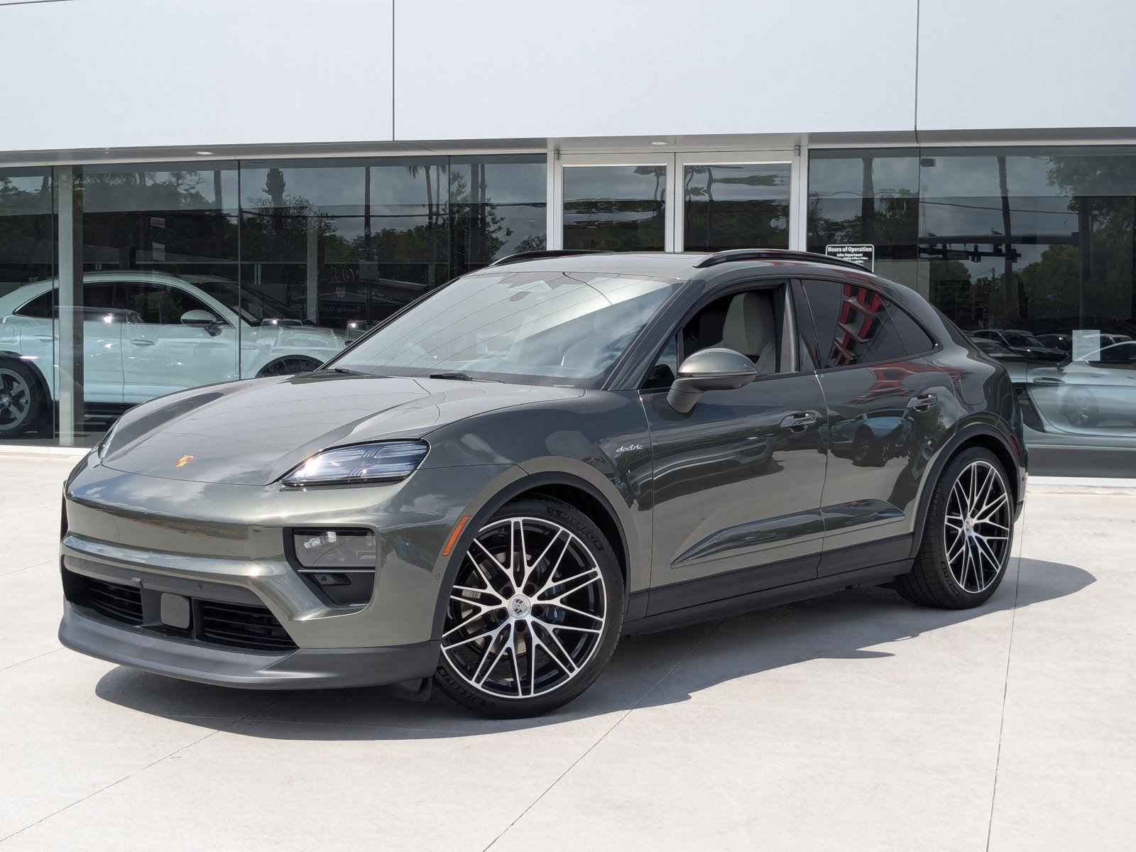 New 2025 Porsche Macan Electric image 1