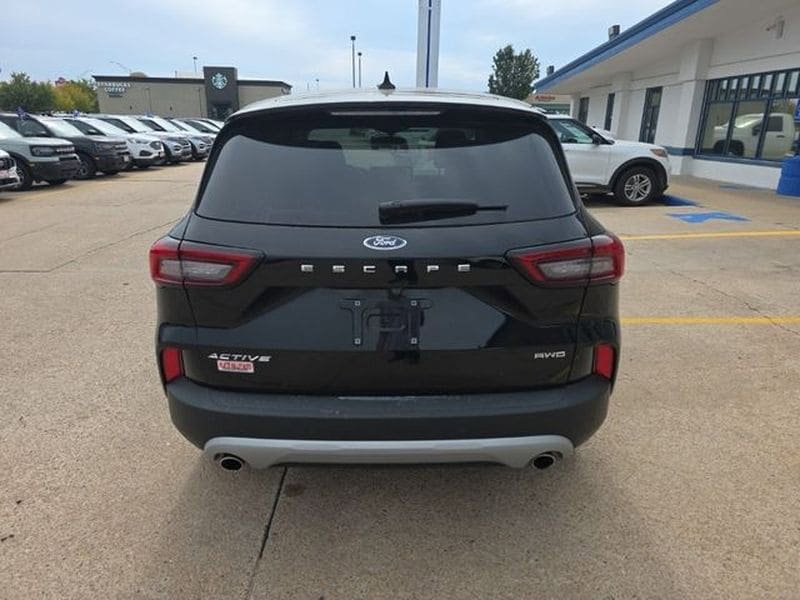 Used 2023 Ford Escape Active w/ Tech Pack #2 AWD/4WD image 6