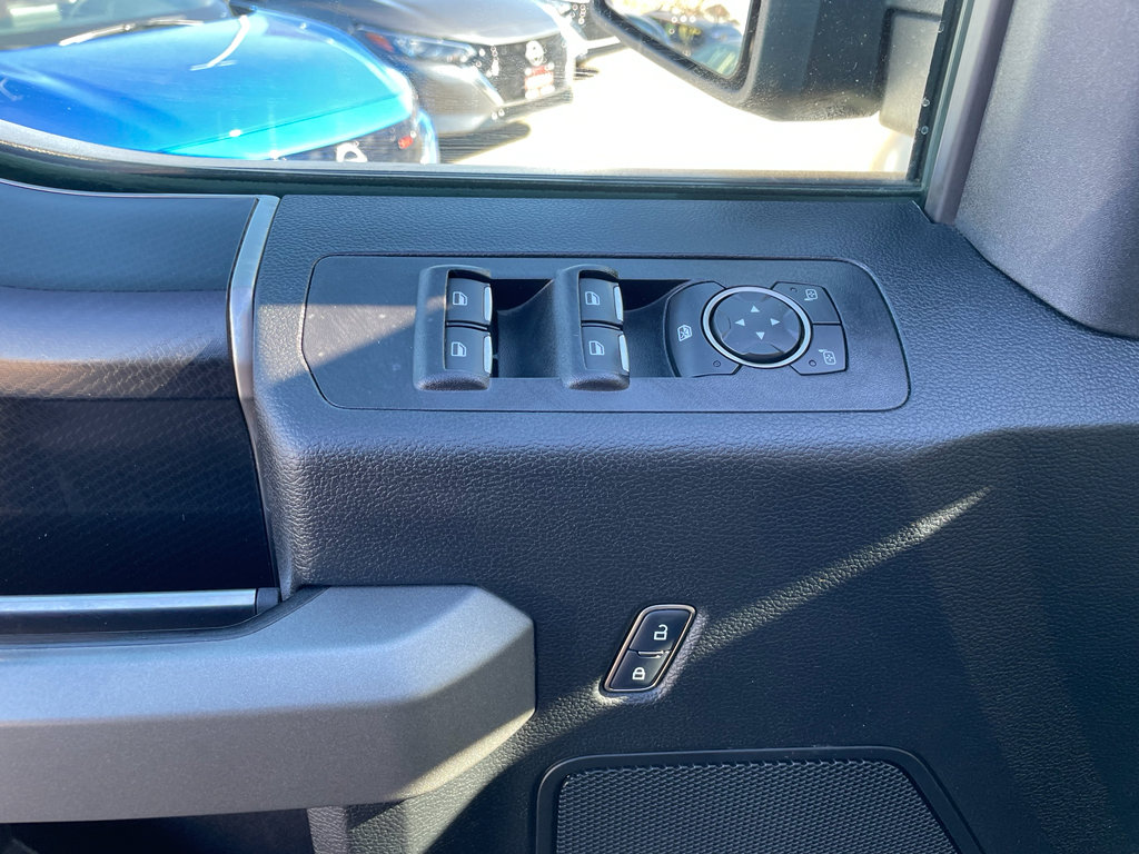 Used 2018 Ford F150 Raptor w/ Equipment Group 801A Mid image 16