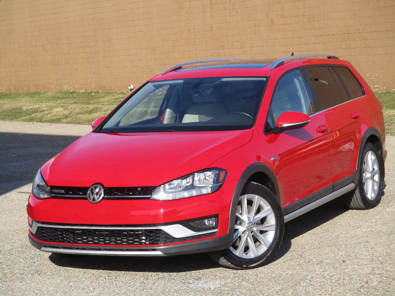 Used 2018 Volkswagen Golf Alltrack SE image 61