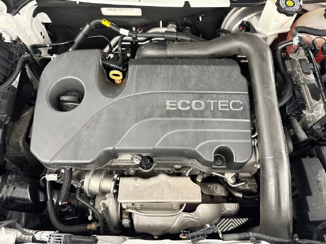 Used 2021 Chevrolet Equinox LT FWD image 36