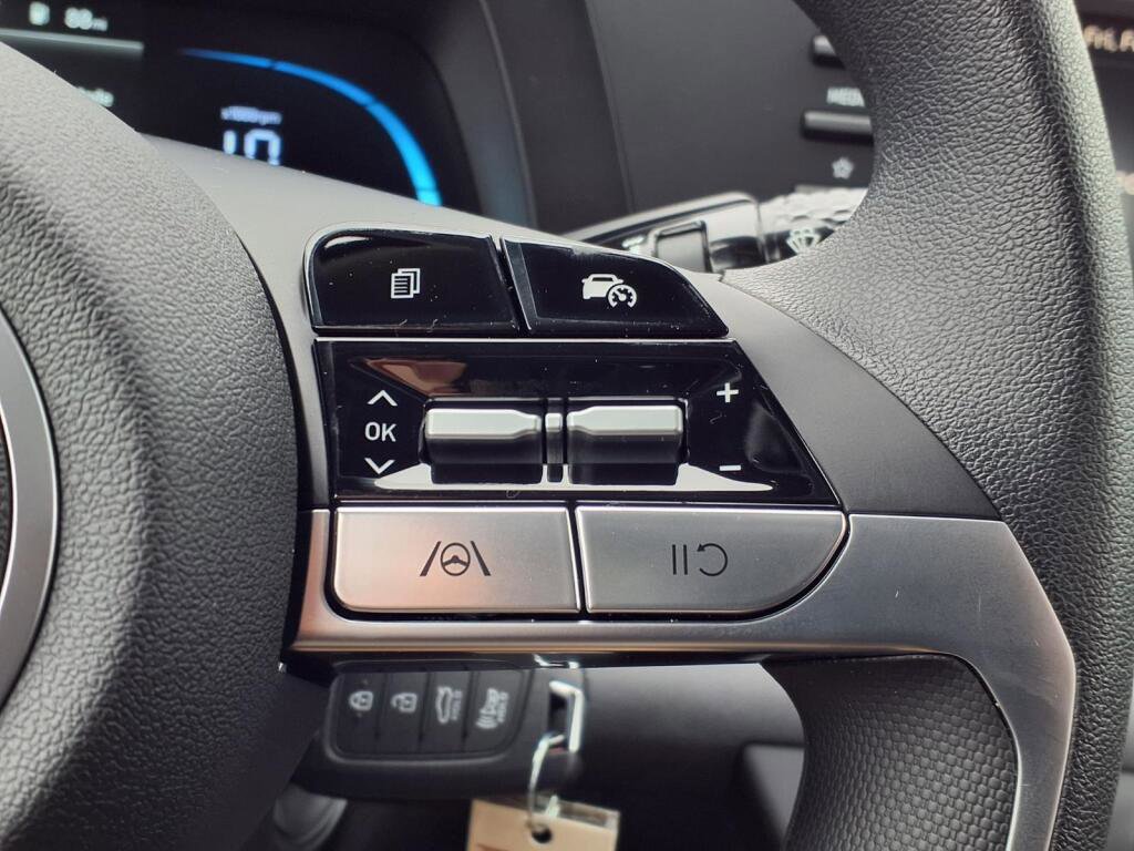 New 2026 Hyundai Elantra SE image 11