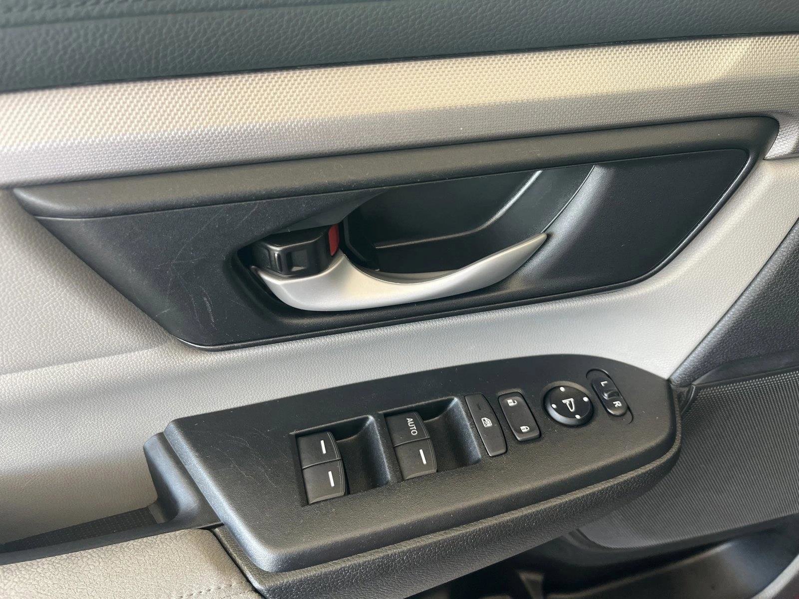 Certified 2018 Honda CR-V LX image 18