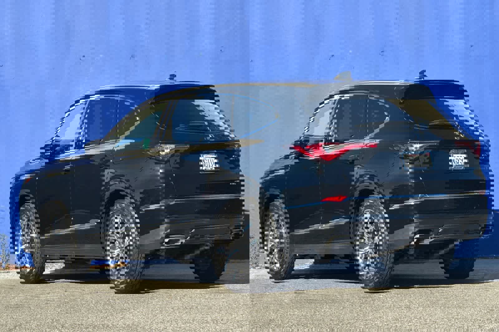 Used 2023 Acura MDX SH-AWD w/ Technology Package image 5