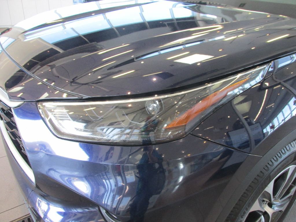 Used 2022 Toyota Highlander XLE image 13