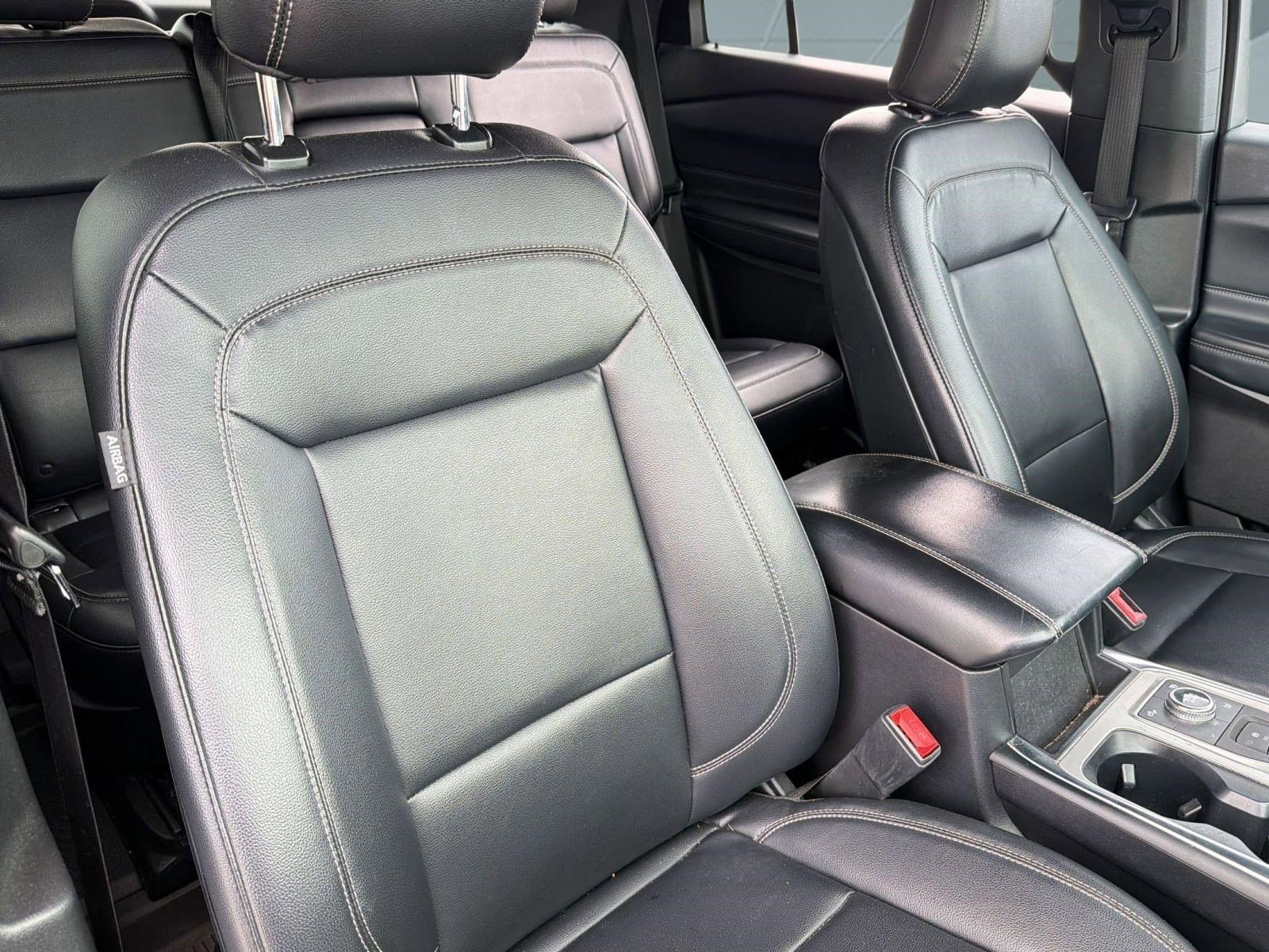 Used 2020 Ford Explorer XLT w/ Equipment Group 202A image 24