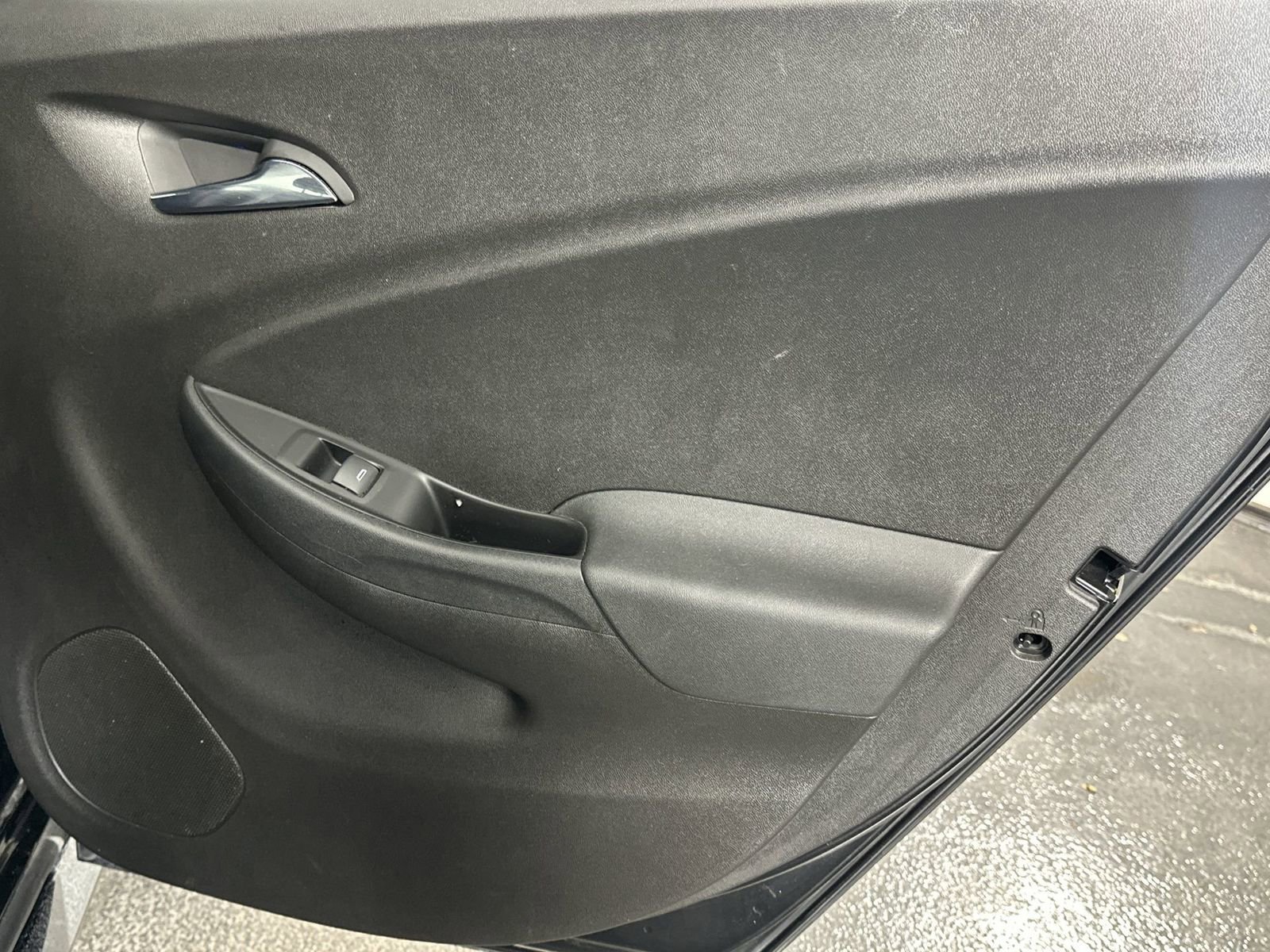 Used 2017 Chevrolet Volt LT image 32