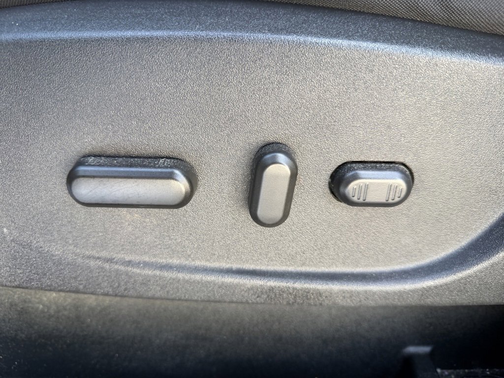 Used 2018 Ford Escape SE image 19