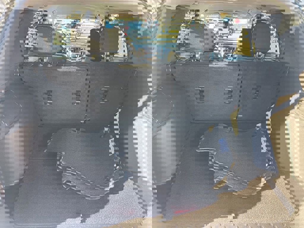 Used 2023 Chevrolet Equinox LT image 50