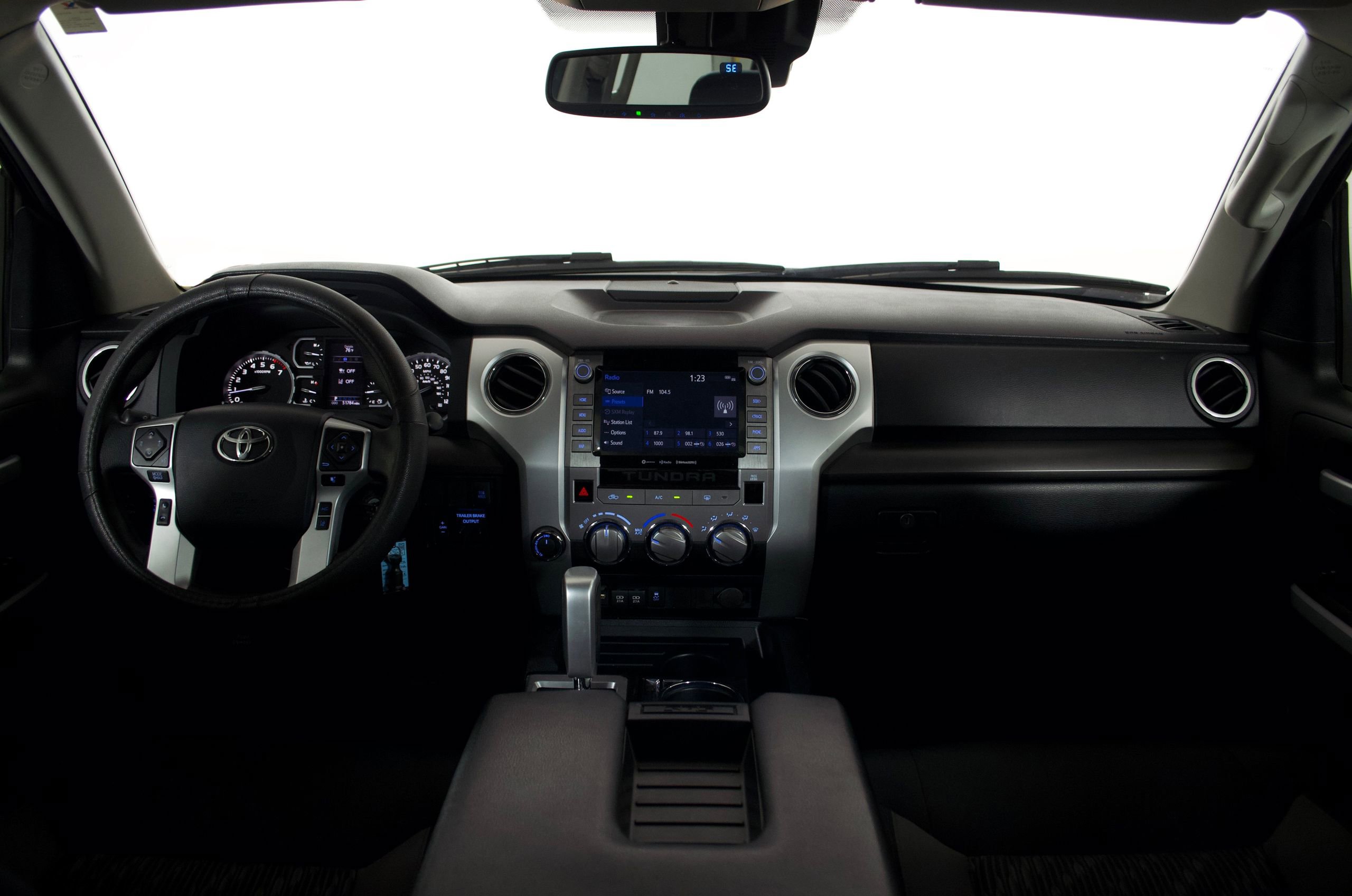 Used 2020 Toyota Tundra SR5 w/ SR5 Upgrade Package AWD/4WD image 20