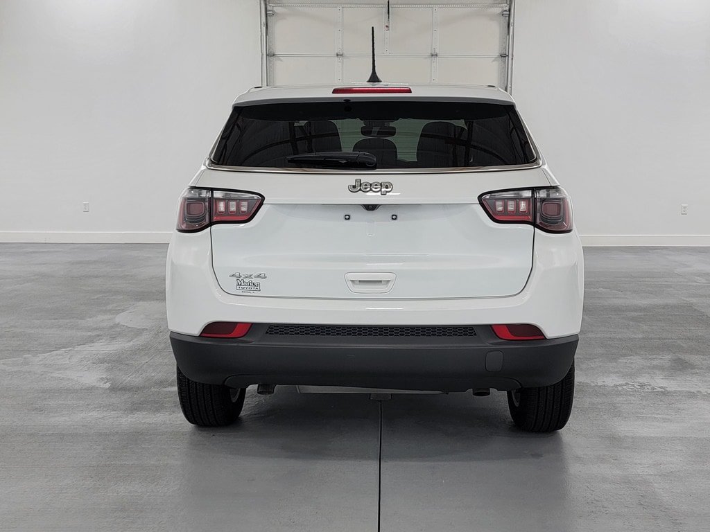Used 2023 Jeep Compass Sport AWD/4WD image 7