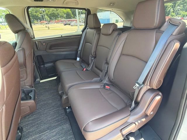 New 2026 Honda Odyssey Touring image 6